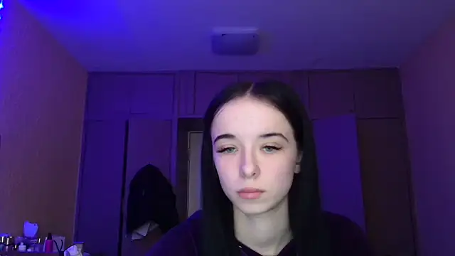 Emilia Light online show from 03-26-26, 08:01