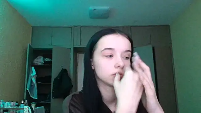 Emilia Light online show from 03-11-26, 06:29