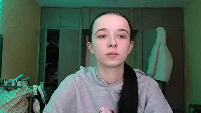 Emilia Light online show from 02-25-26, 06:35