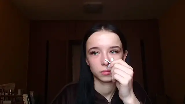 Emilia Light online show from 03-19-26, 06:57