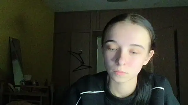 Emilia Light online show from 10-14-25, 06:52