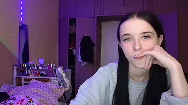 Emilia Light online show from 03-27-26, 01:23