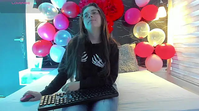 ZOE LE online show from 02-14-26, 11:54