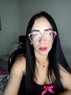 Snapshot of YaraDuartee chatting on 04-10-26, 01:12 YaraDuartee online show from 04-10-26, 01:12
