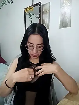 YaraDuartee online show from 12-14-25, 07:41