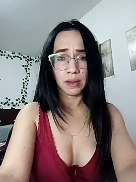 YaraDuartee online show from 10-29-25, 09:03