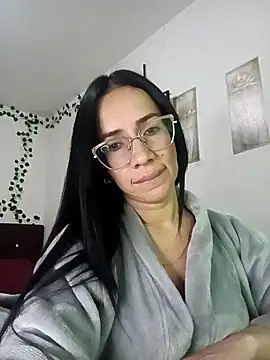 YaraDuartee online show from 12-01-25, 01:28