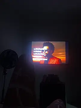 Black Chanel online show from 06-10-26, 02:57