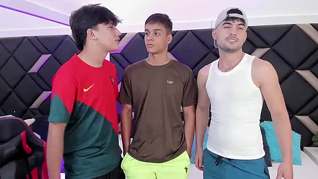 Spaceboys18 online show from 11-09-25, 01:09