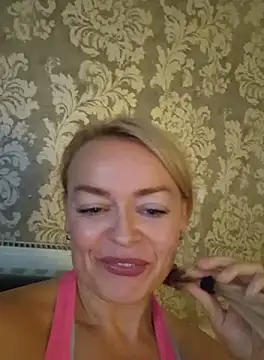 Snapshot of demidelightfulxx chatting on 09-27-25, 04:46 demidelightfulxx online show from 09-27-25, 04:46