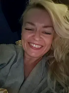 Snapshot of demidelightfulxx chatting on 10-18-25, 09:50 demidelightfulxx online show from 10-18-25, 09:50