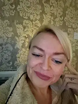 Snapshot of demidelightfulxx chatting on 10-11-25, 11:00 demidelightfulxx online show from 10-11-25, 11:00