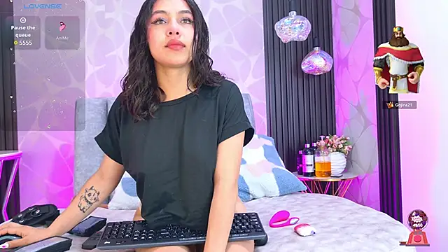 LiaTeylor online show from 12-16-25, 07:07