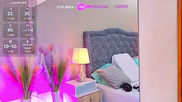 LiaTeylor online show from 10-31-25, 07:10