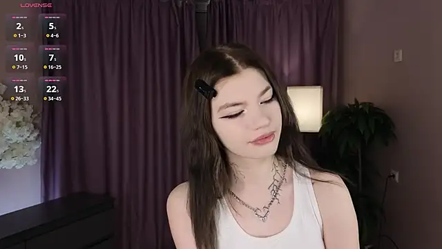 TwixieGuo online show from 12-21-25, 10:17