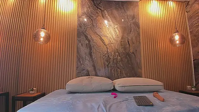 beca winn online show from 11-20-25, 11:55