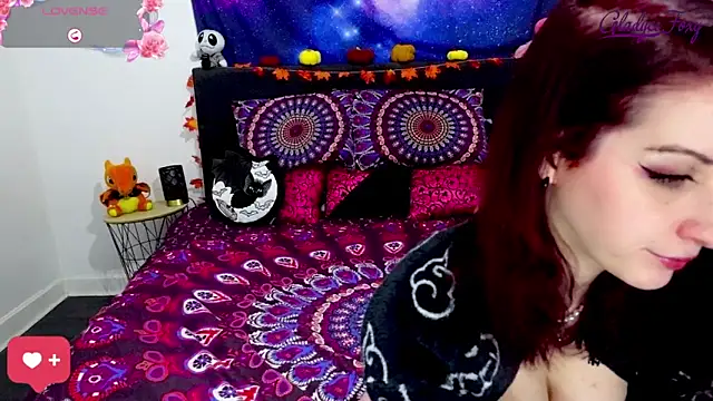 Gladyce Foxy online show from 12-01-25, 02:29