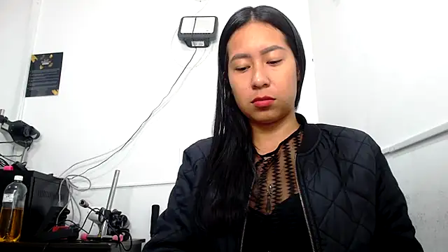 KateValencia online show from 04-23-26, 01:56