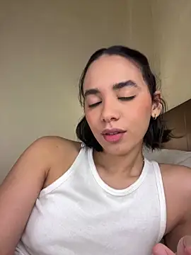 Snapshot of Capricho_01 chatting on 10-10-25, 12:06 Capricho 01 online show from 10-10-25, 12:06