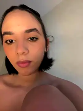 Capricho 01 online show from 10-28-25, 07:02