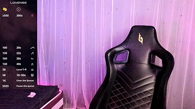 Snapshot of AmyVilvet_ chatting on 01-18-26, 09:29 AmyVilvet online show from 01-18-26, 09:29