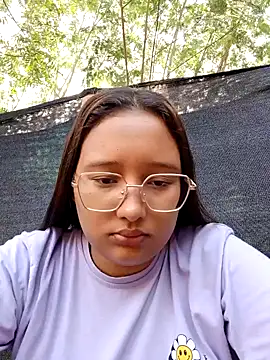 young dairy01 online show from 10-30-25, 01:20