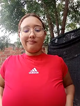 Snapshot of young_dairy01 chatting on 02-20-26, 12:18 young dairy01 online show from 02-20-26, 12:18