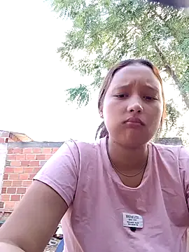 young dairy01 online show from 10-24-25, 12:04