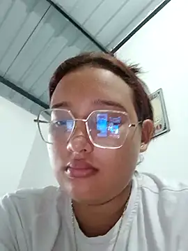 Snapshot of young_dairy01 chatting on 02-02-26, 12:37 young dairy01 online show from 02-02-26, 12:37