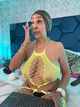 Snapshot of Angelina_Roa chatting on 06-30-26, 02:28 Angelina Roa online show from 06-30-26, 02:28