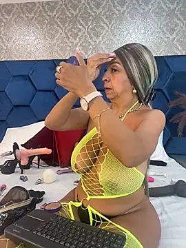 Snapshot of Angelina_Roa chatting on 04-05-26, 12:56 Angelina Roa online show from 04-05-26, 12:56