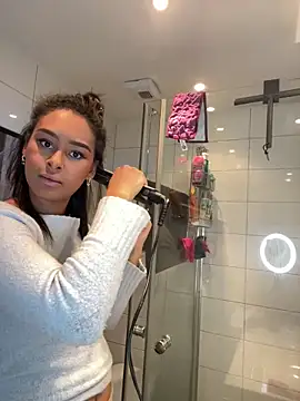 ElviraRose online show from 10-21-25, 02:16