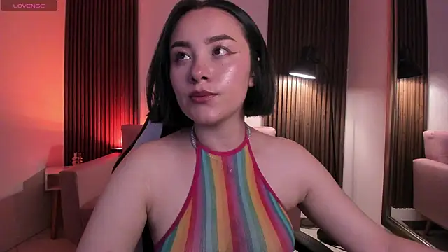 Snapshot of MAGIC_VERA chatting on 05-23-26, 04:00 MAGIC VERA online show from 05-23-26, 04:00