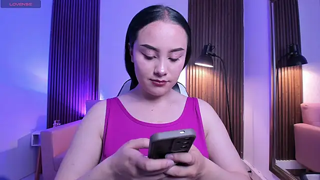 Snapshot of MAGIC_VERA chatting on 05-06-26, 01:15 MAGIC VERA online show from 05-06-26, 01:15