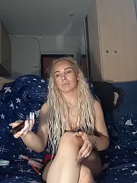 Conny Shellie online show from 11-13-25, 04:11