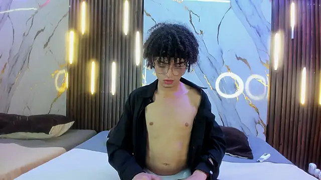 NoahVidall online show from 10-02-25, 05:44