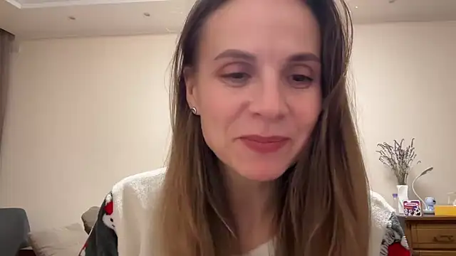 AnnieLove7722 online show from 10-09-25, 09:48
