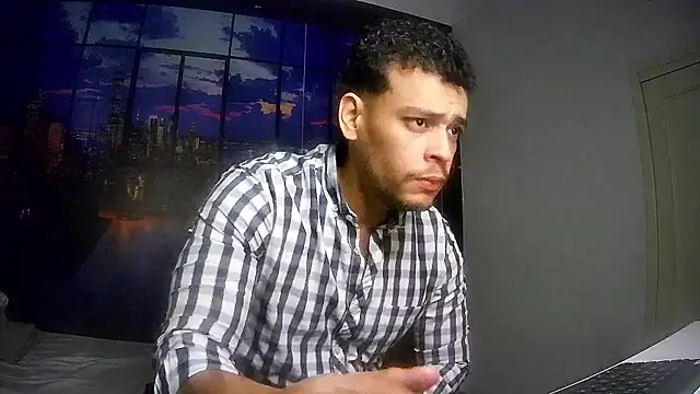 Snapshot of DominicBlazze chatting on 09-30-25, 07:09 DominicBlazze online show from 09-30-25, 07:09