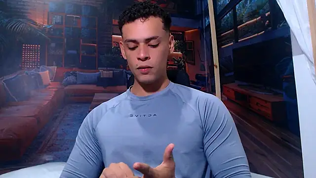 Snapshot of DominicBlazze chatting on 10-19-25, 07:16 DominicBlazze online show from 10-19-25, 07:16
