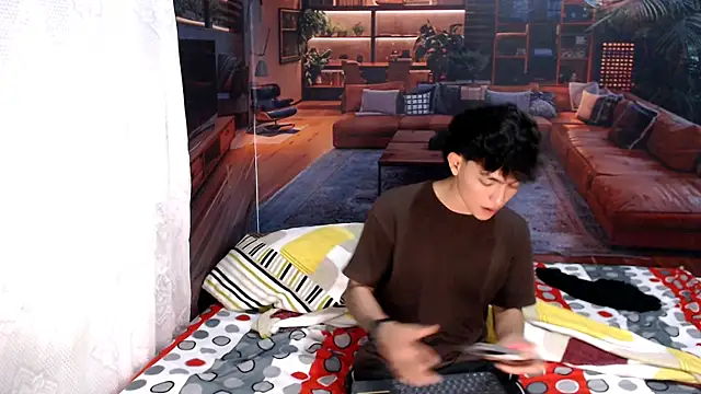 Snapshot of RomeoMillerr chatting on 06-17-26, 05:23 RomeoMillerr online show from 06-17-26, 05:23