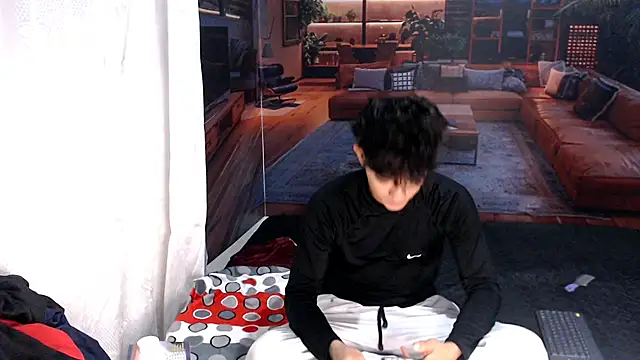 Snapshot of RomeoMillerr chatting on 06-06-26, 12:27 RomeoMillerr online show from 06-06-26, 12:27