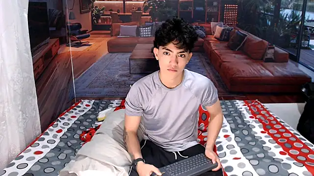 Snapshot of RomeoMillerr chatting on 06-20-26, 04:34 RomeoMillerr online show from 06-20-26, 04:34