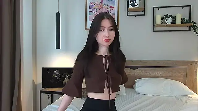 Snapshot of AnaMoonlight chatting on 05-15-26, 10:24 AnaMoonlight online show from 05-15-26, 10:24