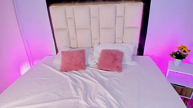 Athenea  fox online show from 10-11-25, 11:22