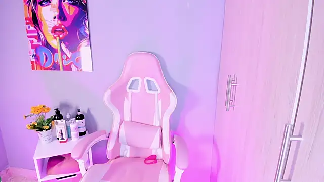 Athenea  fox online show from 11-24-25, 11:54