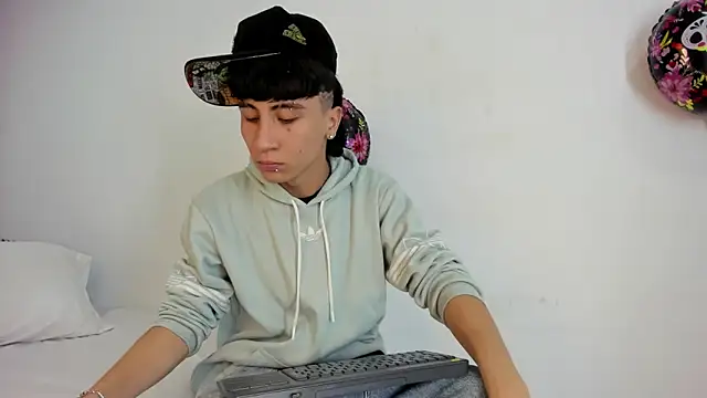XaanderGrey online show from 10-09-25, 07:58