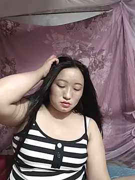 Snapshot of zhen-zo chatting on 07-12-26, 12:50 zhen-zo online show from 07-12-26, 12:50