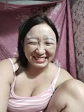Snapshot of zhen-zo chatting on 07-25-26, 02:23 zhen-zo online show from 07-25-26, 02:23