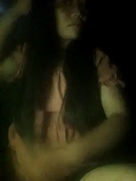 Snapshot of bree-zz chatting on 10-03-25, 11:28 bree-zz online show from 10-03-25, 11:28