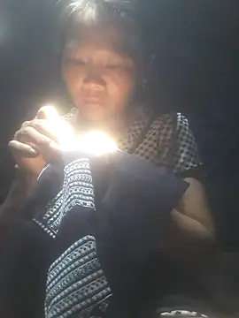 Snapshot of bree-zz chatting on 10-07-25, 04:13 bree-zz online show from 10-07-25, 04:13